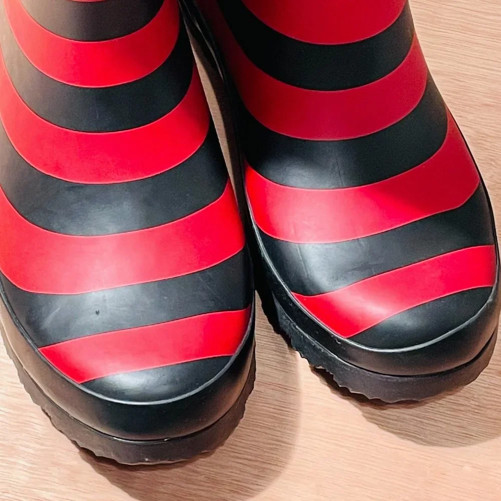 NWT Lillybee Black Red Striped Waterproof Rain Boots Women's  Size 6